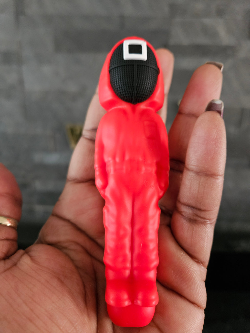 Game Squid Referee Silicone Hand Pipe