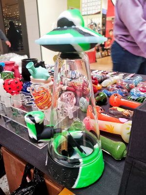 UFO Glass Water Pipe