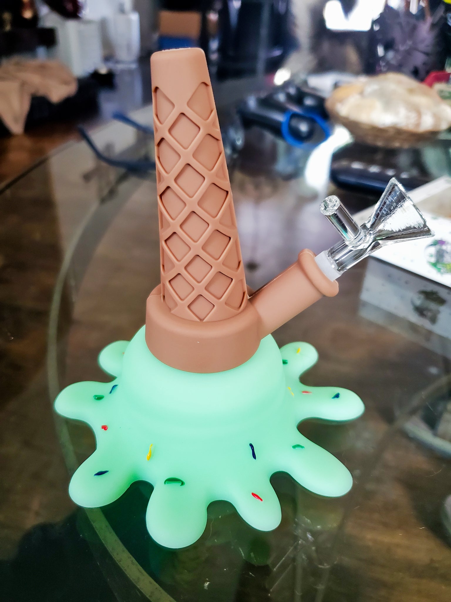 Melted Ice Cream Cone Silicone Pipe