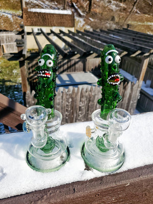 Pickle R&M Water Pipe