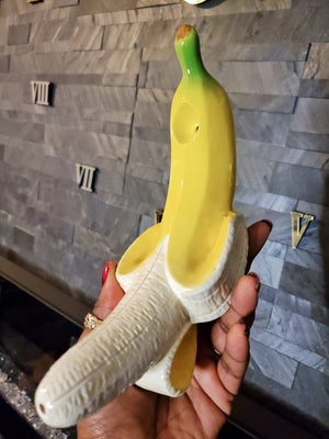 Banana Hand Pipe